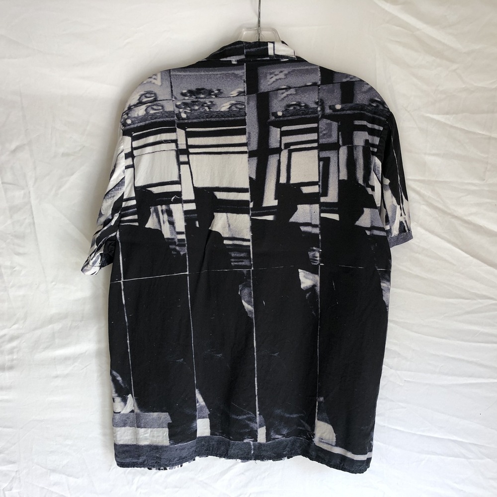 Bruce Lee Shirt Mens Medium Black Photo Graphic Rayon Short Sleeve Button Front - Picture 6 of 9